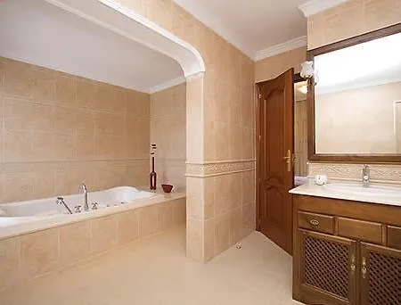 酒店 Villas Parque Del Rey 3*